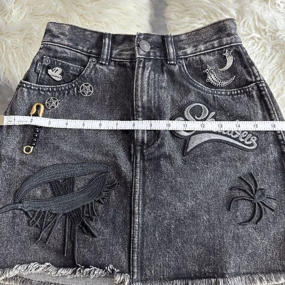 Marc Jacobs Embroidered Denim Skirt Size: XS - Picture 11 of 11